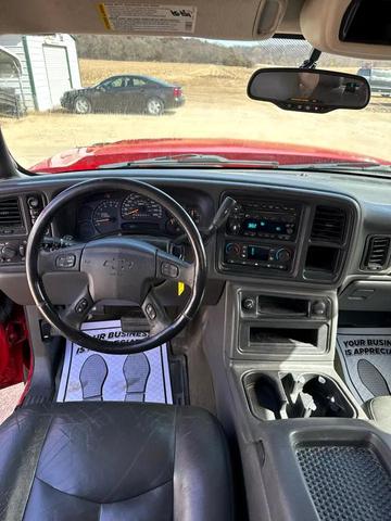 Photo of 2007 Red Chevrolet Silverado 1500