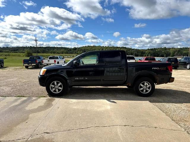 Photo of 2008 Galaxy Black Nissan Titan