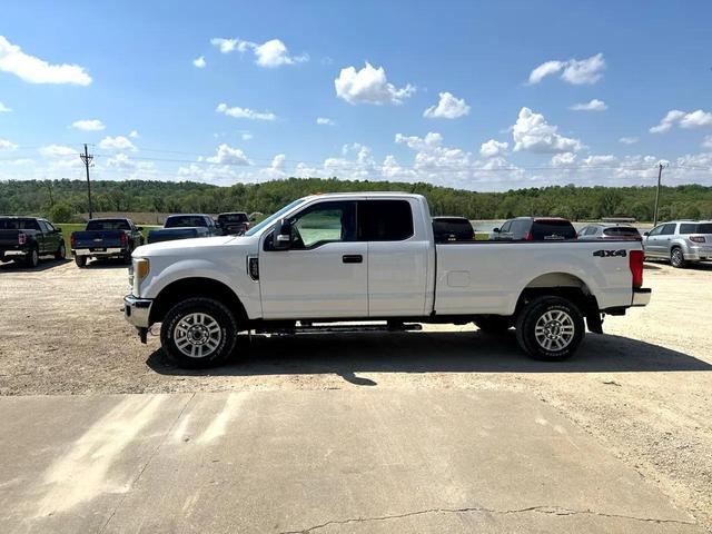 Photo of 2017 White Ford F-250
