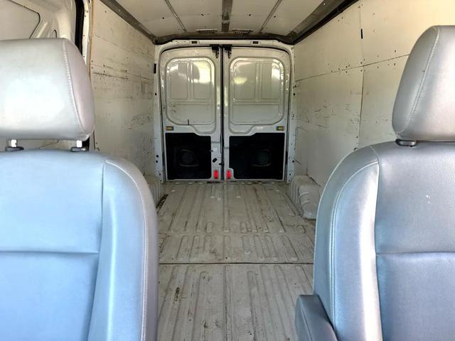 Photo of 2016 Oxford White Ford Transit-250