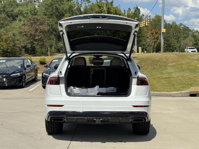 Photo of 2025 Glacier White Metallic Audi Q8