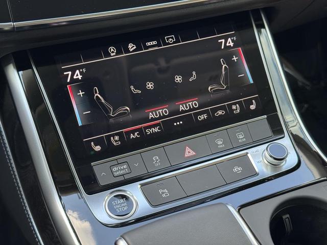 Photo of 2025 Glacier White Metallic Audi Q8