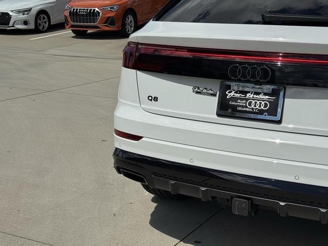 Photo of 2025 Glacier White Metallic Audi Q8