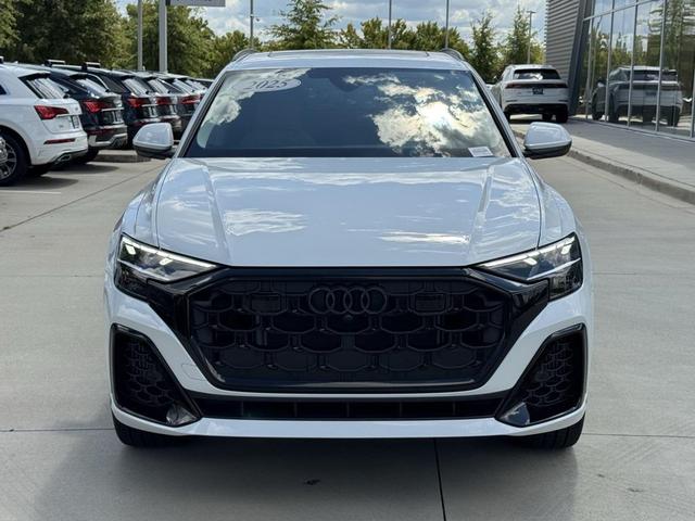 Photo of 2025 Glacier White Metallic Audi Q8
