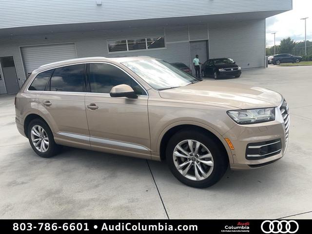 Photo of 2019 Cobra Beige Metallic Audi Q7