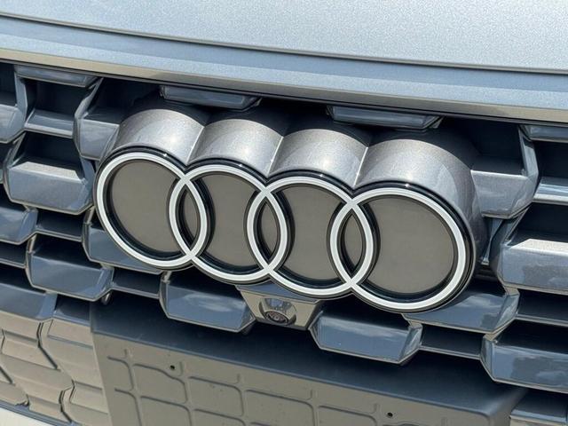 Photo of 2025 Florett Silver Audi Q5