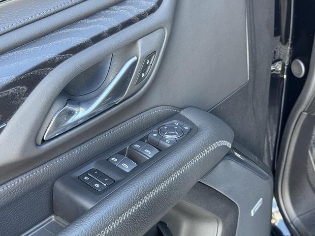 Photo of 2024 Onyx Black GMC Yukon