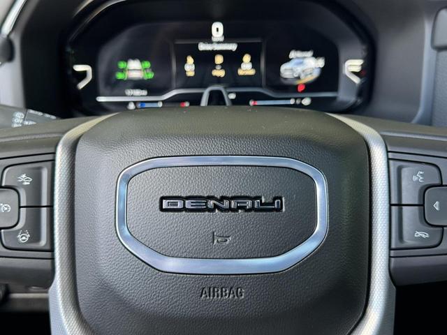 Photo of 2024 Onyx Black GMC Yukon