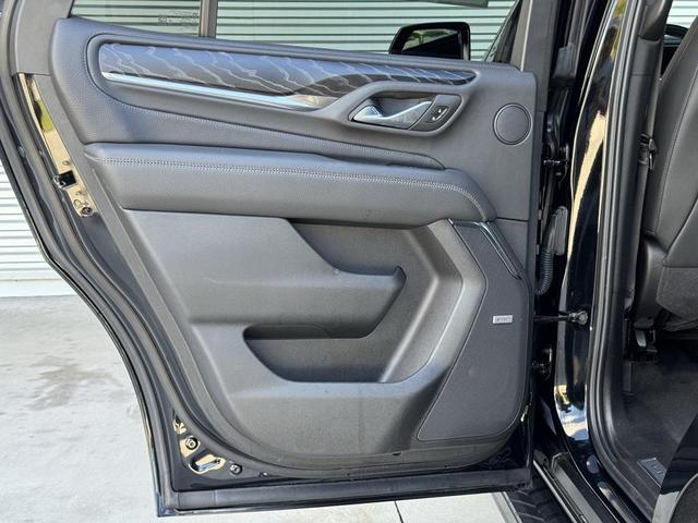 Photo of 2024 Onyx Black GMC Yukon