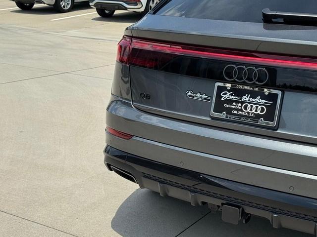 Photo of 2025 Daytona Gray Pearl Effect Audi Q8