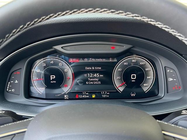 Photo of 2025 Daytona Gray Pearl Effect Audi Q8