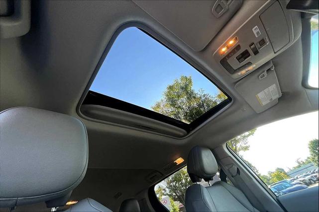 Photo of 2024 Predawn Gray Mica Toyota Sienna
