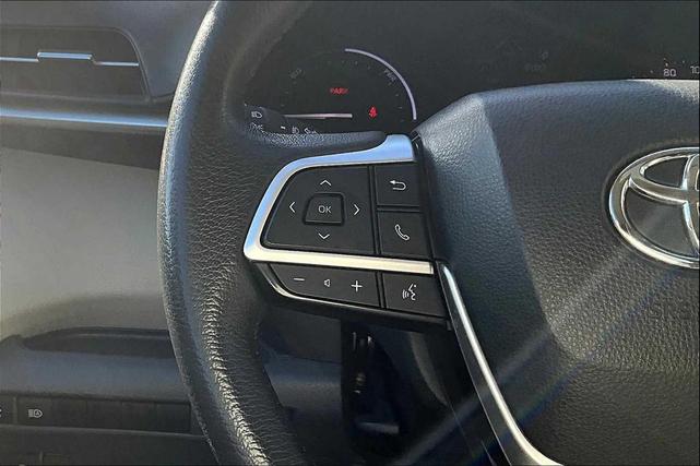 Photo of 2024 Predawn Gray Mica Toyota Sienna