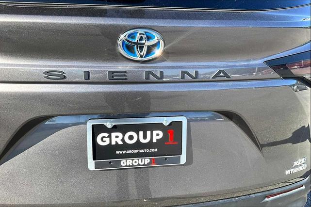 Photo of 2024 Predawn Gray Mica Toyota Sienna