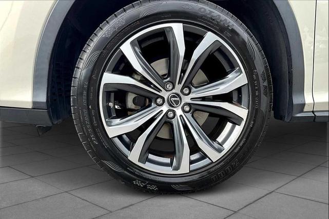 Photo of 2021 Moonbeam Beige Metallic Lexus RX 350L