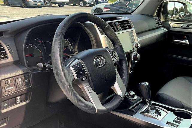 Photo of 2021 Super White Toyota 4Runner