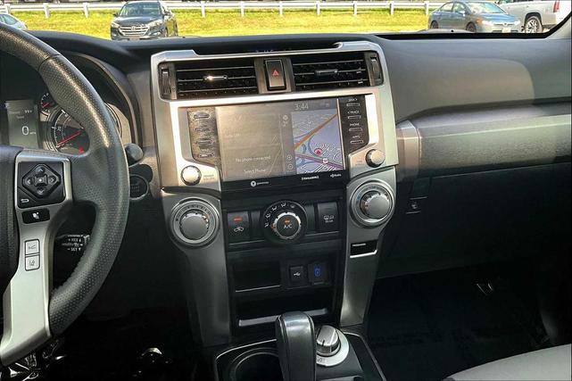 Photo of 2021 Super White Toyota 4Runner