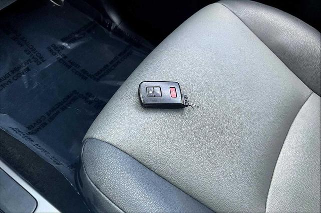 Photo of 2021 Super White Toyota 4Runner