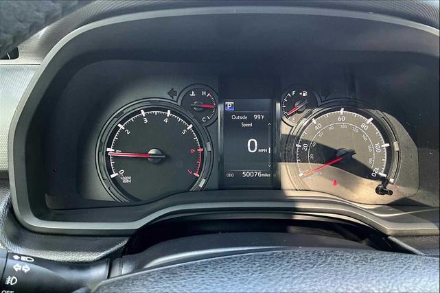 Photo of 2021 Super White Toyota 4Runner