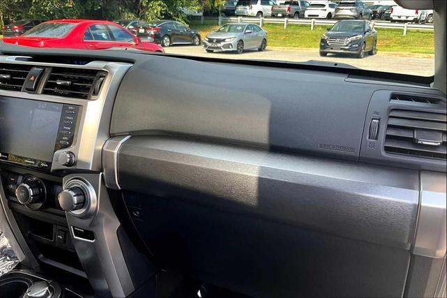 Photo of 2021 Super White Toyota 4Runner