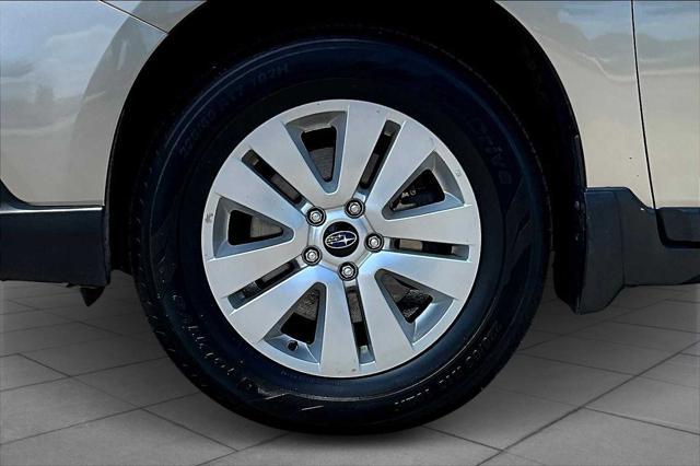 Photo of 2018 Tungsten Metallic Subaru Outback