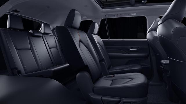 Photo of 2026 Wind Chill Pearl Toyota Grand Highlander