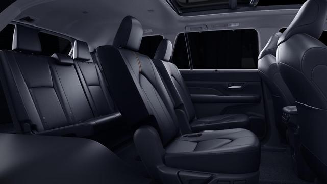 Photo of 2026 Wind Chill Pearl Toyota Grand Highlander