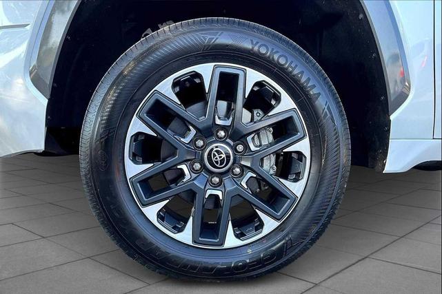 Photo of 2023 Wind Chill Pearl Toyota Tundra
