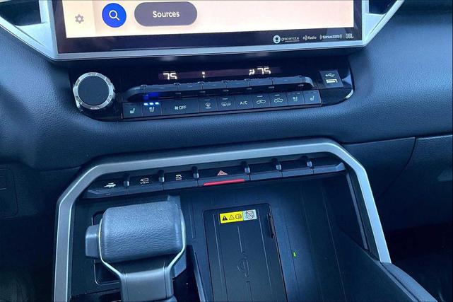 Photo of 2023 Wind Chill Pearl Toyota Tundra