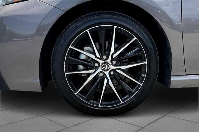 Photo of 2023 Predawn Gray Mica Toyota Camry