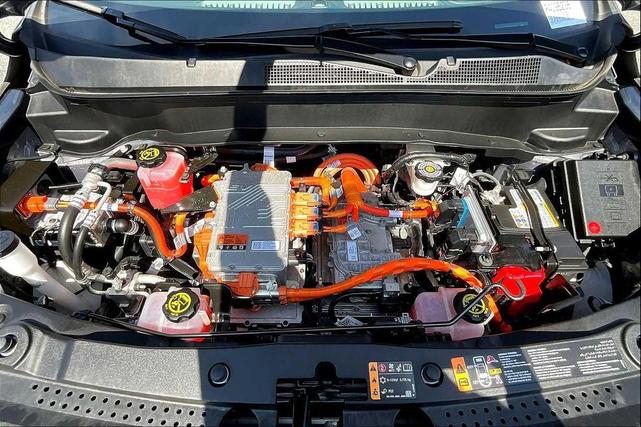 Photo of 2023 Gray Ghost Metallic Chevrolet Bolt EUV