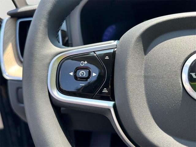 Photo of 2026 Onyx Black Metallic Volvo XC60