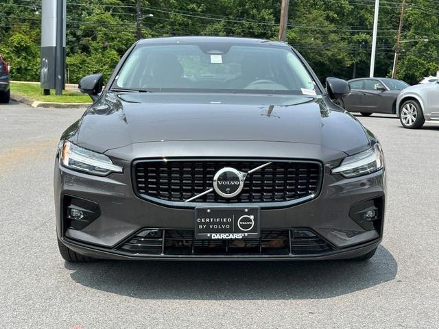 Photo of 2025 Platinum Gray Metallic Volvo S60