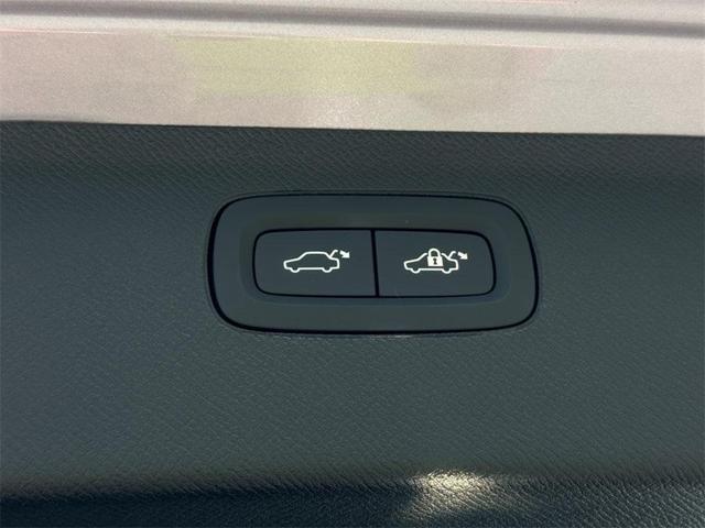 Photo of 2026 Silver Volvo XC90