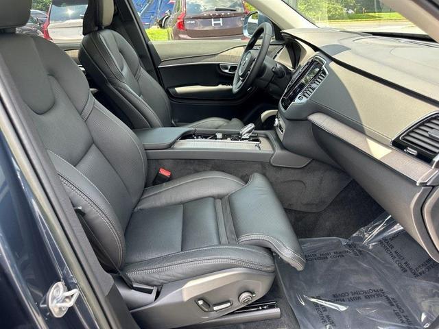 Photo of 2023 Denim Blue Metallic Volvo XC90 Recharge Plug-In Hybrid