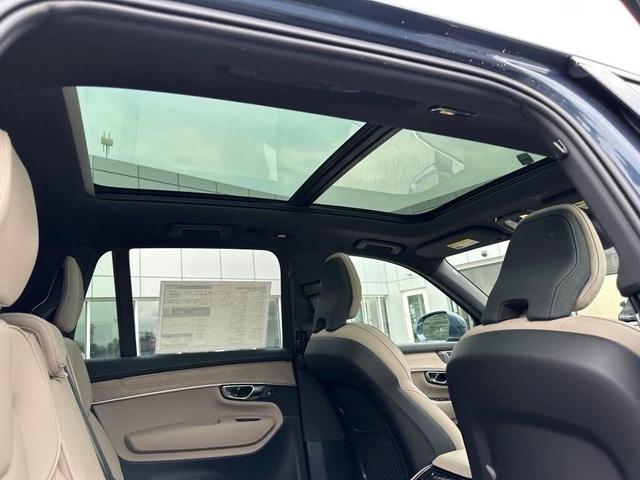 Photo of 2026 Denim Blue Metallic Volvo XC90