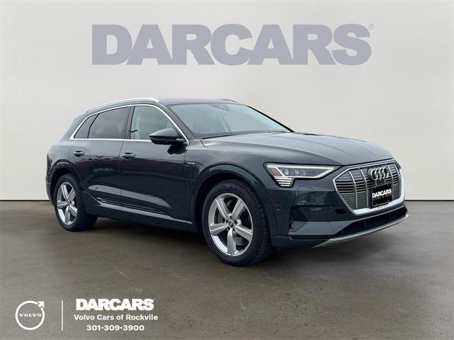 Photo of 2019 Manhattan Gray Metallic Audi e-tron