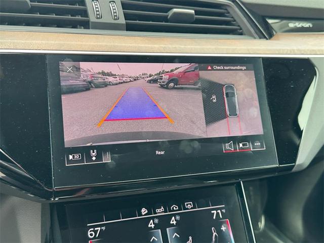 Photo of 2019 Manhattan Gray Metallic Audi e-tron