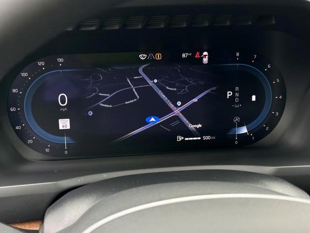 Photo of 2025 Metallic Volvo XC90