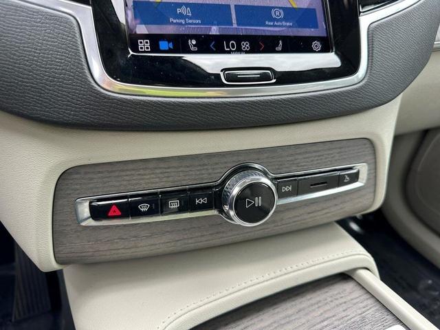 Photo of 2024 Denim Blue Metallic Volvo XC90 Recharge Plug-In Hybrid
