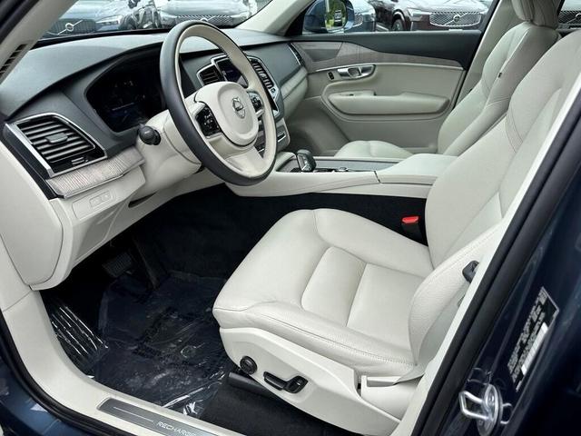 Photo of 2024 Denim Blue Metallic Volvo XC90 Recharge Plug-In Hybrid