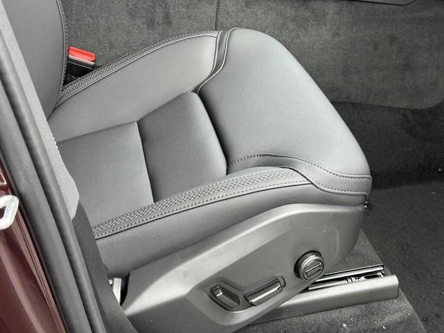 Photo of 2025 Mulberry Red Volvo XC90 Plug-In Hybrid