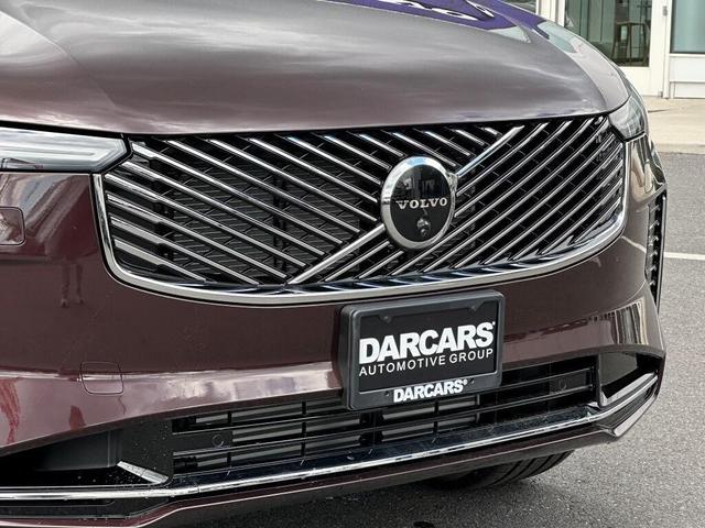 Photo of 2025 Mulberry Red Volvo XC90 Plug-In Hybrid