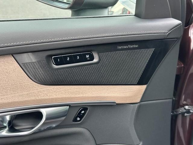 Photo of 2025 Mulberry Red Volvo XC90 Plug-In Hybrid