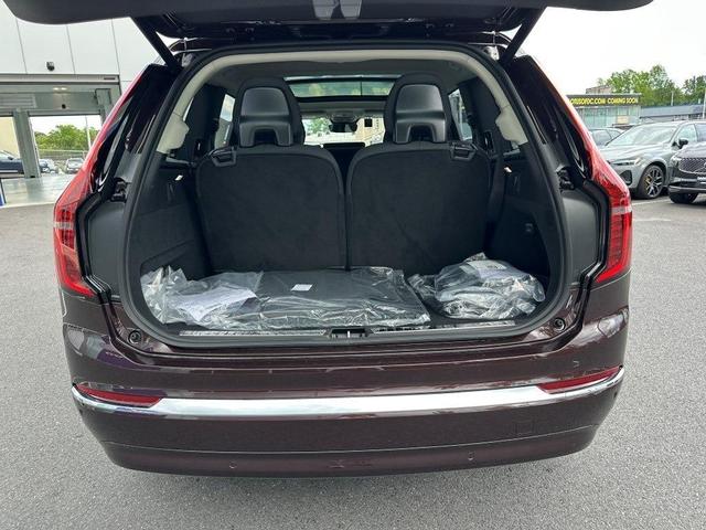 Photo of 2025 Mulberry Red Volvo XC90 Plug-In Hybrid