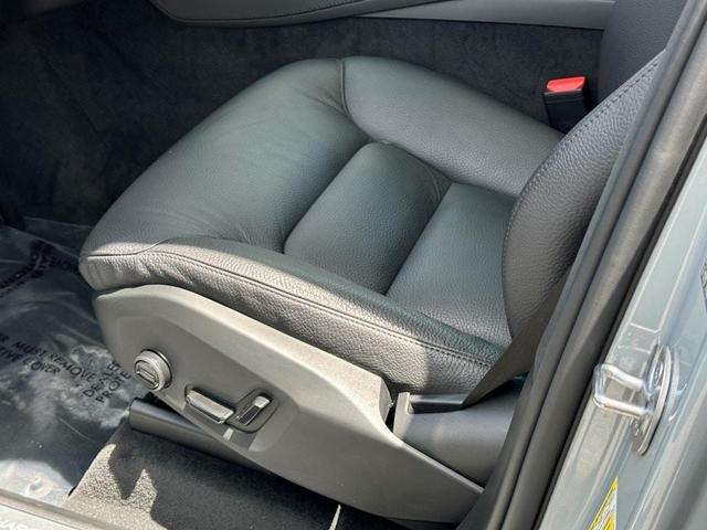 Photo of 2024 Metallic Volvo XC90 Recharge Plug-In Hybrid