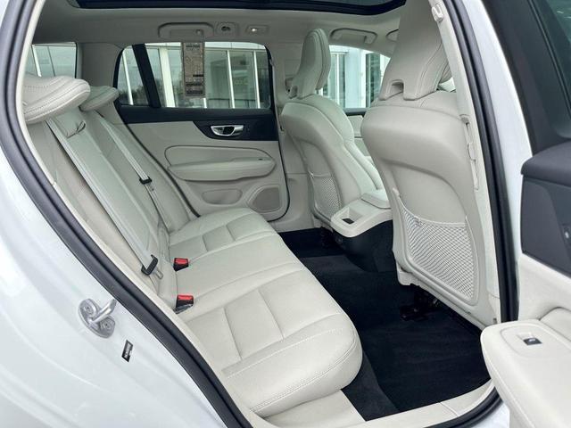 Photo of 2024 Crystal White Metallic Volvo V60 Cross Country