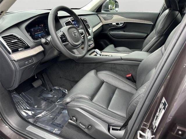 Photo of 2024 Platinum Gray Metallic Volvo XC90 Recharge Plug-In Hybrid