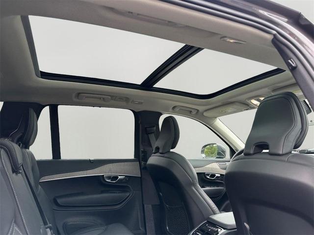 Photo of 2024 Platinum Gray Metallic Volvo XC90 Recharge Plug-In Hybrid