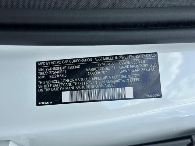 Photo of 2025 Crystal White Pearl Volvo XC90 Plug-In Hybrid